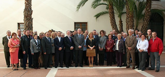 Valcárcel recibe a los representantes de las 28 casas de la Región de Murcia en el exterior - 1, Foto 1