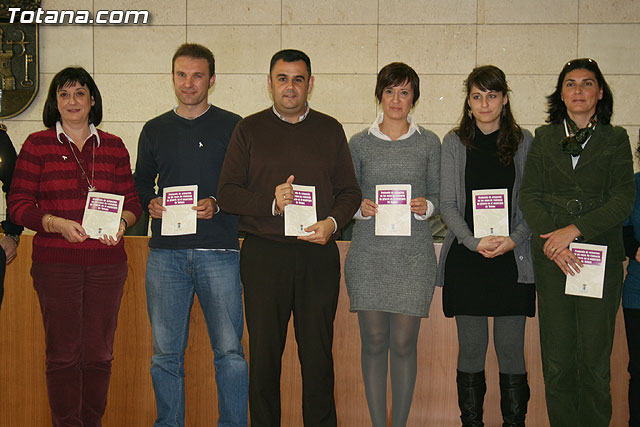 El ayuntamiento presenta el “Protocolo de actuacin en los casos de violencia de gnero en el municipio” - 13