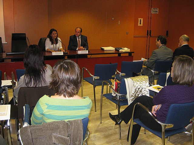 El Ayuntamiento apuesta por mejorar la situación de las mujeres y que la igualdad de oportunidades sea efectiva - 2, Foto 2