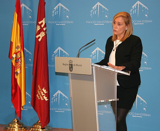 La portavoz del Gobierno regional, María Pedro Reverte, en la rueda de prensa para informar de los asuntos adoptados por el Consejo de Gobierno., Foto 1