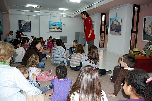 Más de 50 niños asisten a un Cuenta Cuentos en la biblioteca de Alguazas - 2, Foto 2