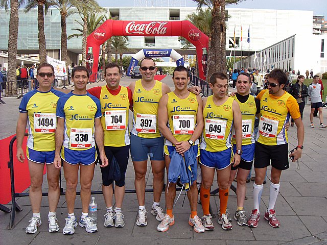 Gran papel de los atletas del Club Atletismo Totana en la media maratón de Benidorm, Foto 3