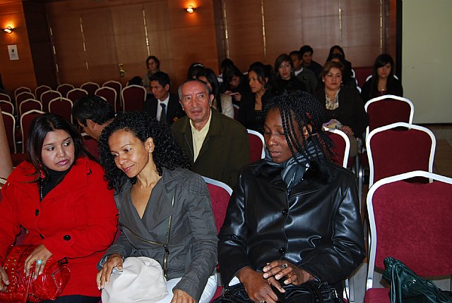 Autoridades municipales y regionales inauguran las “I Jornadas regionales de formación e inmigración”, Foto 2