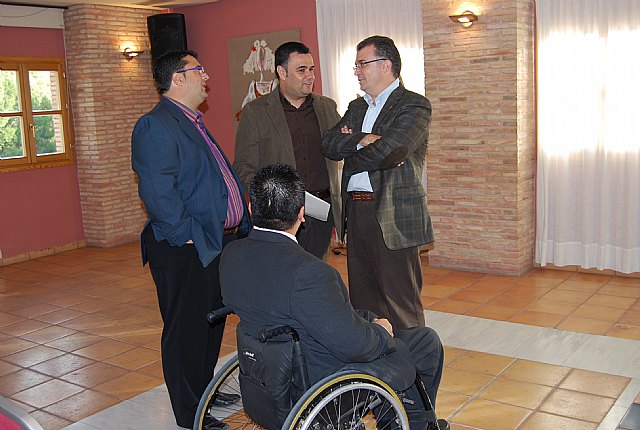 Autoridades municipales y regionales inauguran las “I Jornadas regionales de formación e inmigración”, Foto 3