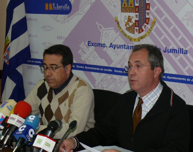 Firmado un convenio con la Universidad de Valencia para la concesión de becas Erasmus a alumnos de Jumilla - 1, Foto 1