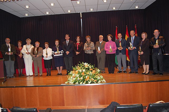 El Ayuntamiento de Alguazas homenajea a 13 maestros jubilados - 1, Foto 1