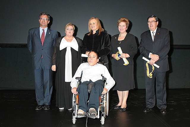 Los ayuntamientos del Noroeste reciben un galardón por su compromiso con las personas con discapacidad - 1, Foto 1