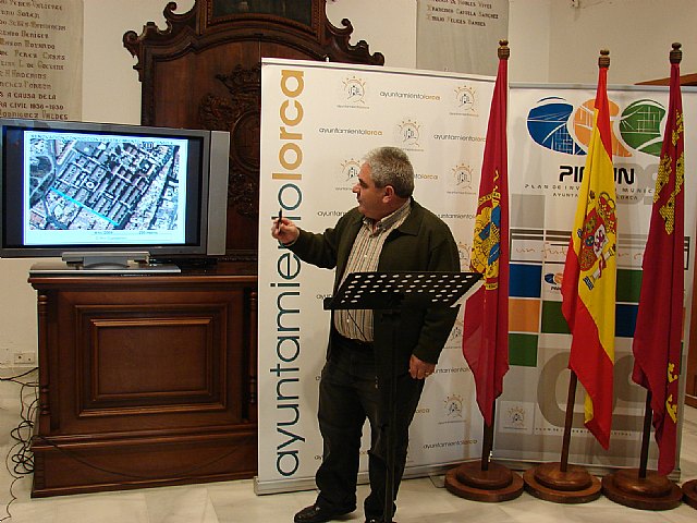 Ayuntamiento y Aguas de Lorca invierten 240.000 euros en la renovación de las redes de saneamiento del barrio de Alfonso X - 1, Foto 1