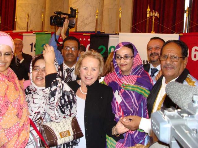 IU propone al Pleno que el pueblo de Totana se solidarice con la defensora de los derechos de los saharauis, Aminatou Haidar, Foto 1