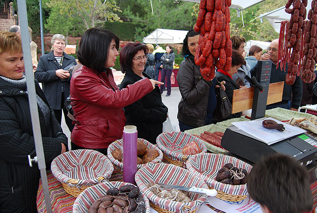 Los visitantes al “Mercado Artesano de La Santa” pudieron degustar los dulces navideños artesanales elaborados por ASPARTO - 2