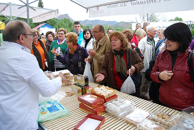 Los visitantes al “Mercado Artesano de La Santa” pudieron degustar los dulces navideños artesanales elaborados por ASPARTO - 18