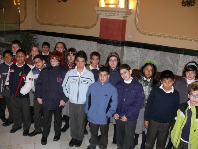 Casi 1.000 niños y niñas de Jumilla van a visitar el ayuntamiento para conocer su funcionamiento - 3, Foto 3