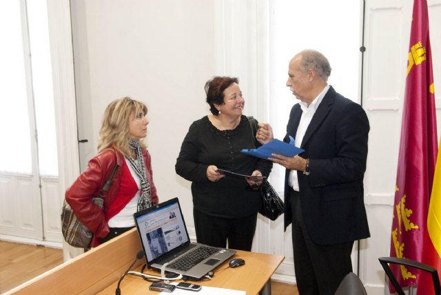 La web de Carmen Conde coloca al Ayuntamiento a la cabeza de las nuevas tecnologías - 2, Foto 2