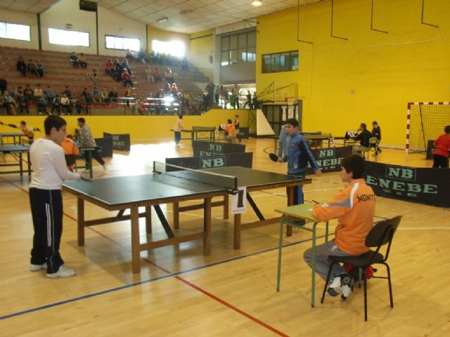 Un total de 90 escolares participan en el Torneo Escolar de Tenis de Mesa, Foto 1