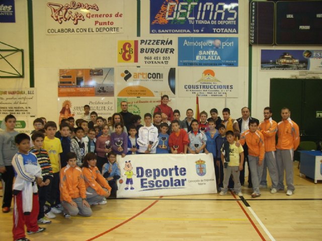 Un total de 90 escolares participan en el Torneo Escolar de Tenis de Mesa, Foto 3