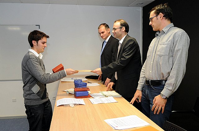 La Facultad de Informática entregó los premios del reto online - 1, Foto 1
