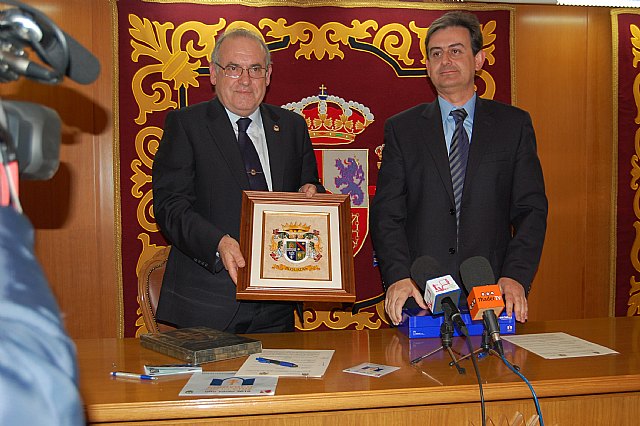 Los ayuntamientos de Alguazas y Caravaca de la Cruz firman un convenio de colaboración - 2, Foto 2