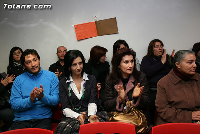 Un total de 80 padres y madres han participado en el taller 