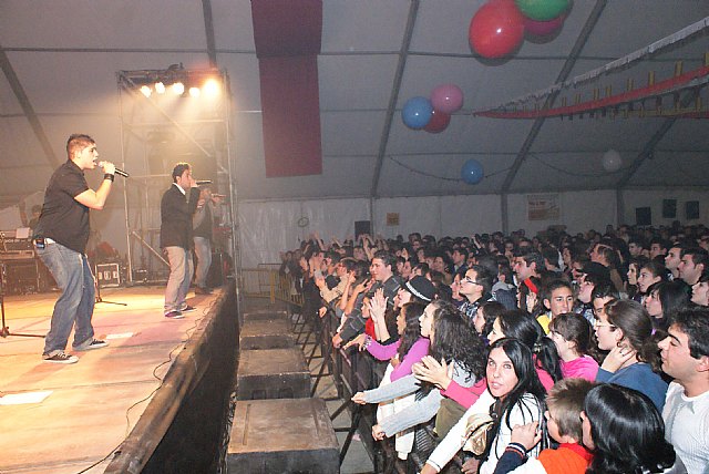 Más de 1.500 personas disfrutaron con el flamenco-pop de DECAI en las Fiestas de la Purísima - 2, Foto 2