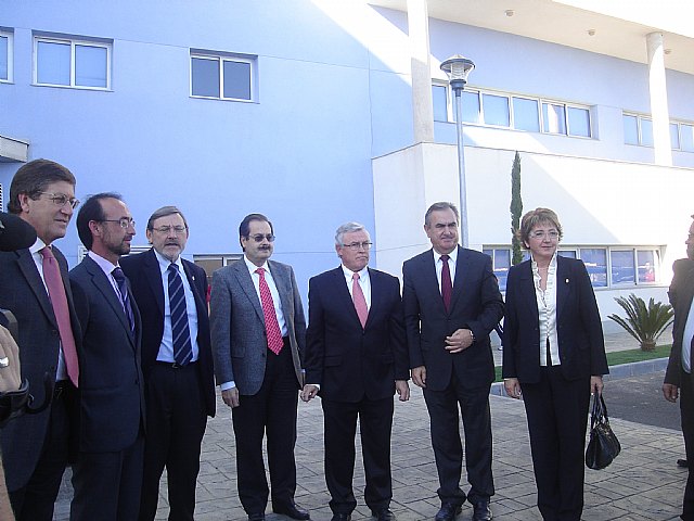 La alcaldesa destaca el impulso de la Facultad de Ciencias del Deporte en la apuesta municipal por el deporte - 1, Foto 1