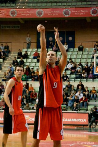 75-80. El Bilbao se estrena como visitante ante el colista Murcia - 13