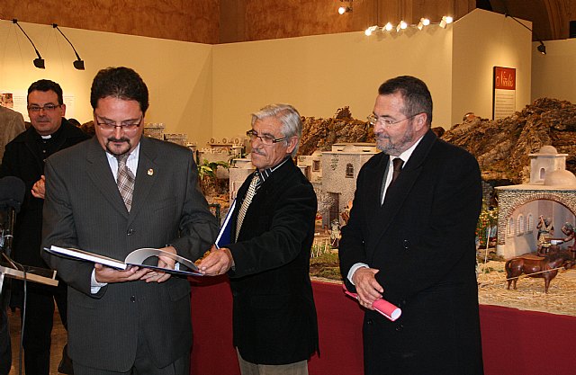 La Compañía de Jesús alberga la exposición de belenes de Griñán y el Belén Municipal - 1, Foto 1