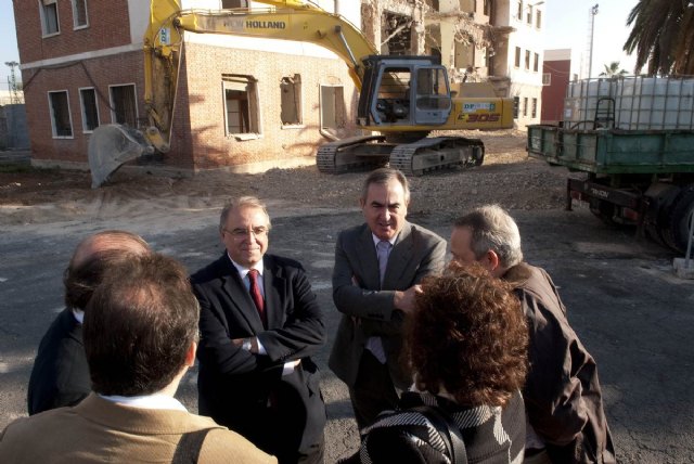 La Delegación del Gobierno derriba las antiguas casas de los ingenieros del puerto - 3, Foto 3