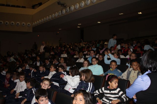 CAES de Torre-Pacheco acoge la obra “Quiero ser ecoeficiente para luchar contra el cambio climático, ¿Me sigues?” - 1, Foto 1
