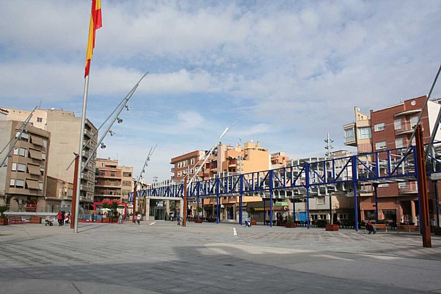 La plaza de Adolfo Suárez acogerá  mañana sábado las actividades con motivo del Día Internacional del Migrante - 1, Foto 1