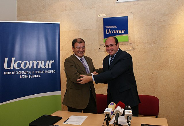 El Ayuntamiento y UCOMUR se unen para potenciar el autoempleo en Puerto Lumbreras - 1, Foto 1