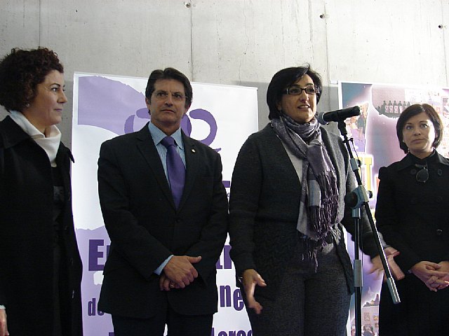 Una treintena de asociaciones exponen sus trabajos en el II Encuentro de Mujeres de Lorca - 1, Foto 1