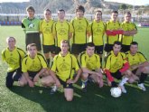 El equipo 'Antonio Fuentes Mndez' arrebata el quinto puesto de la Liga de Ftbol Aficionado 'Juega limpio' al equipo 'Hamburguesera Tara'