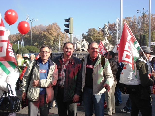 Ms de un centenar de trabajadores totaneros asistieron hoy en Madrid a la manifestacin, convocada por CC.OO. y UGT - 5