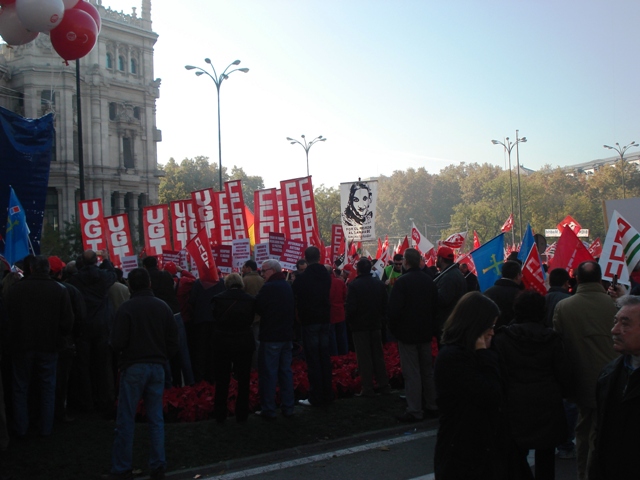 Ms de un centenar de trabajadores totaneros asistieron hoy en Madrid a la manifestacin, convocada por CC.OO. y UGT - 6