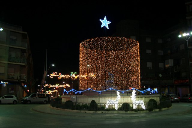 El tradicional alumbrado marca el inicio de la Navidad - 1, Foto 1