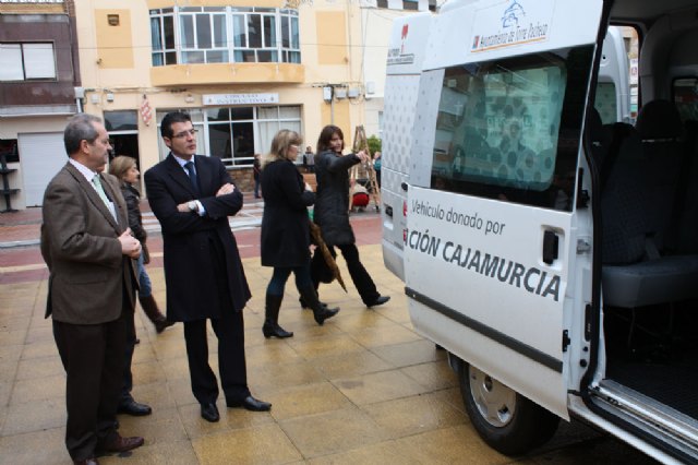 Entrega furgoneta de Cajamurcia al Ayuntamiento - 1, Foto 1