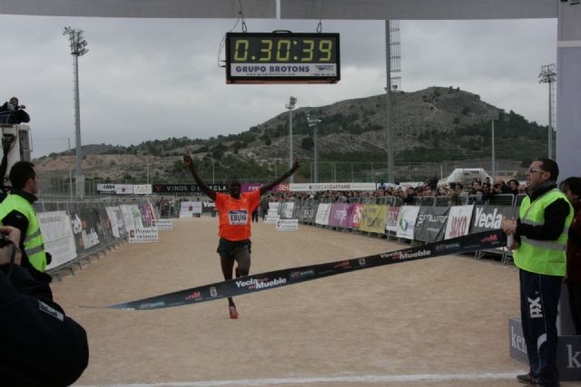 Los atletas africanos recuperan el protagonismo en  el Cross de Yecla - 10