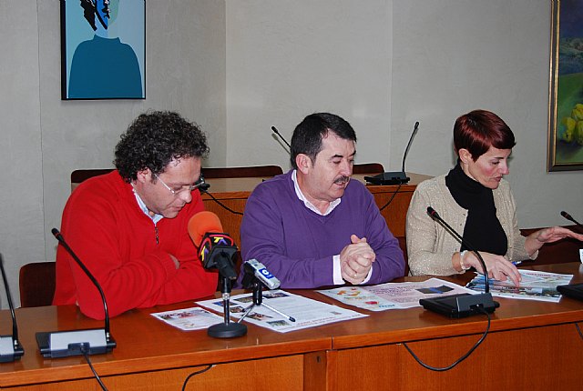 La Asociacin de Comerciantes de Alhama inicia una campaña navideña para activar el comercio de la ciudad, Foto 1