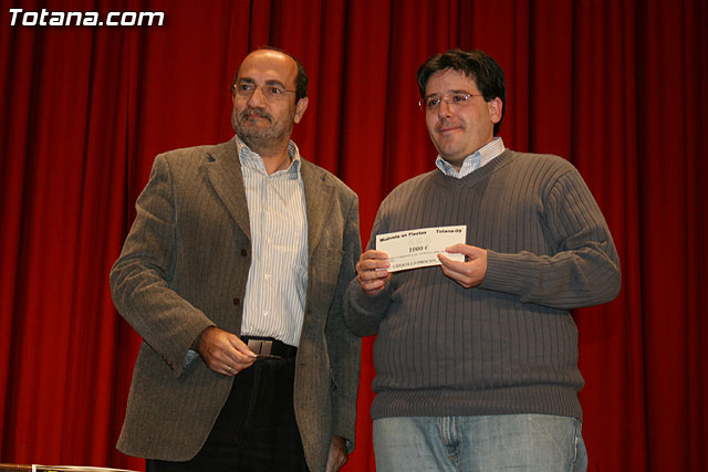 La concejala de Festejos hace entrega de los vales de los rascas obtenidos en la ruta “Muvete en Fiestas” - 24