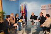 Ayuntamiento y Ferrovial firman los contratos de obras del Centro de la Cultura y de la Residencia para personas dependientes