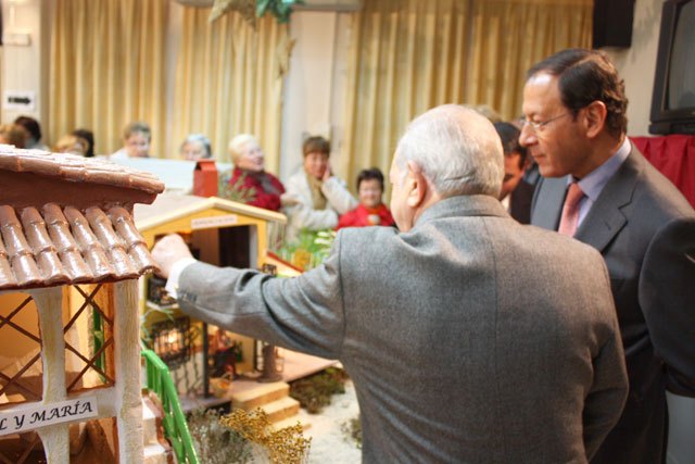 El centro municipal de La Paz acoge su tradicional Belén - 2, Foto 2