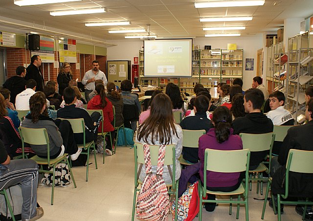 Puerto Lumbreras participa en el proyecto Solar Race de ARGEM con el que se pretende formar a los jóvenes en materia de transporte sostenible - 1, Foto 1