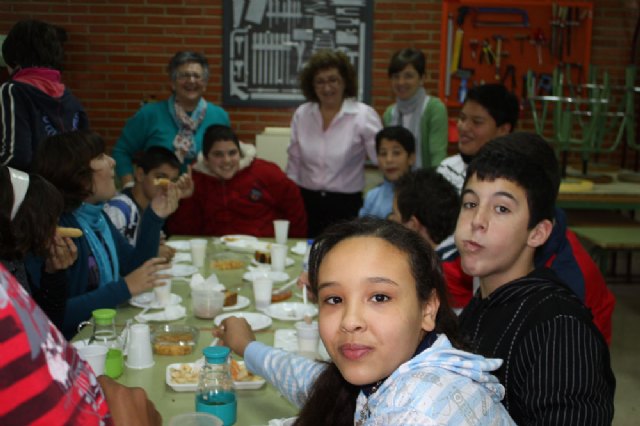 Los adolescentes de Torre Pacheco aprenden a desayunar de forma saludable - 3, Foto 3