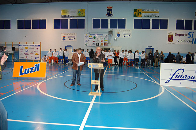 El partido contra el cncer de Las Torres de Cotillas, un xito de la mano de famosos como Bustamante, Valverde, Kiko o Lria - 8