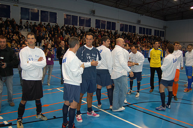 El partido contra el cncer de Las Torres de Cotillas, un xito de la mano de famosos como Bustamante, Valverde, Kiko o Lria - 15