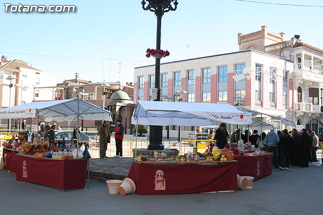 La Plaza la Constitucin ha acogido el mercado artesano que cada mes se celebra en La Santa - 4