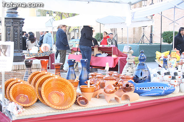 La Plaza la Constitucin ha acogido el mercado artesano que cada mes se celebra en La Santa - 9