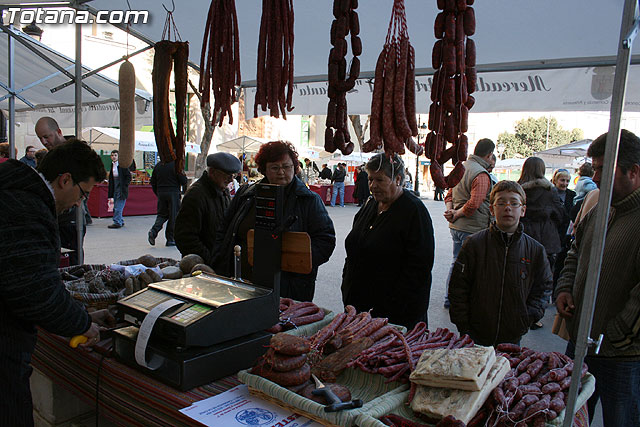 La Plaza la Constitucin ha acogido el mercado artesano que cada mes se celebra en La Santa - 20