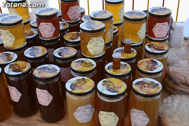 La Plaza la Constitucin ha acogido el mercado artesano que cada mes se celebra en La Santa - 12