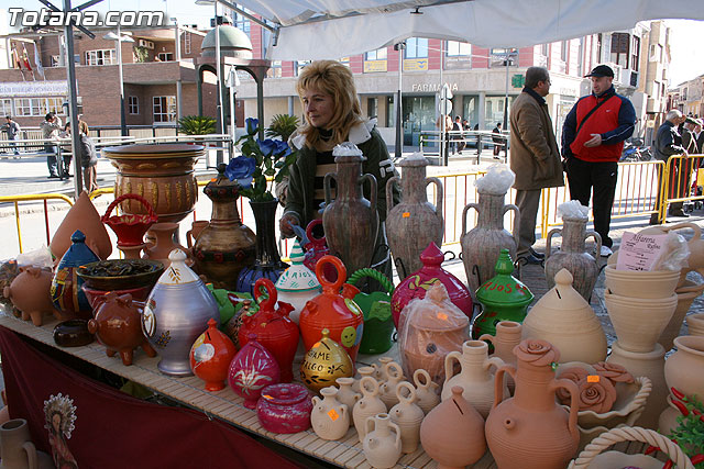 La Plaza la Constitucin ha acogido el mercado artesano que cada mes se celebra en La Santa - 14